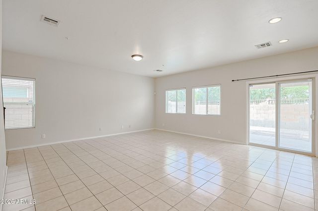 8792 W PERSHING Avenue, Peoria, AZ 85381