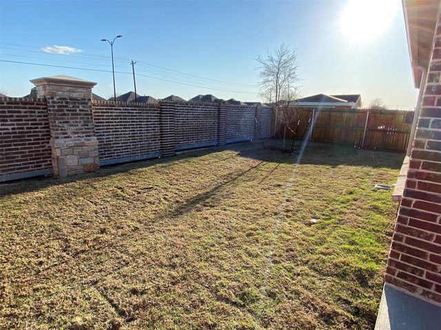 2816 Redbud Lane, Melissa, TX 75454