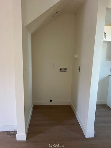 411 E 99th Street, Los Angeles, CA 90003