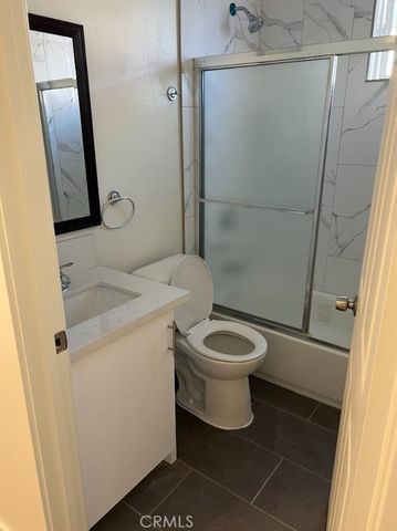 411 E 99th Street, Los Angeles, CA 90003