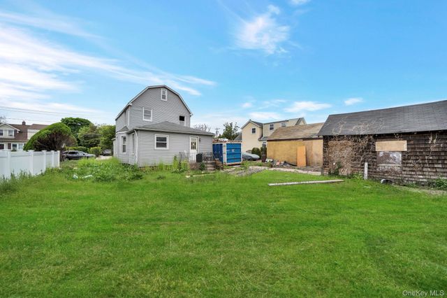 64 4th Avenue, New Hyde Park, NY 11040
