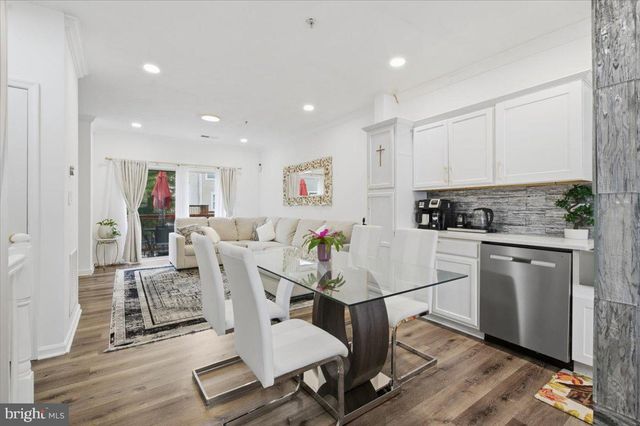 21845 JARVIS SQ, Ashburn, VA 20147