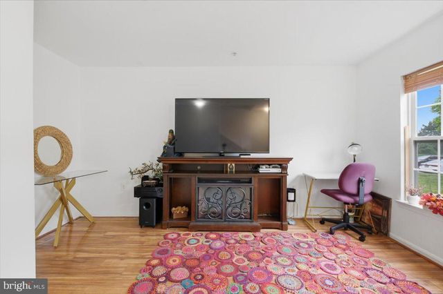 21845 JARVIS SQ, Ashburn, VA 20147