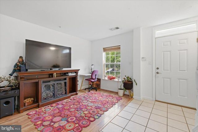 21845 JARVIS SQ, Ashburn, VA 20147
