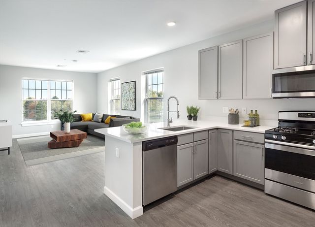 72 Flint Street 1120, Salem, MA 01970