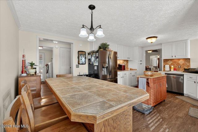 4165 Five Points Road, La Grange, NC 28551