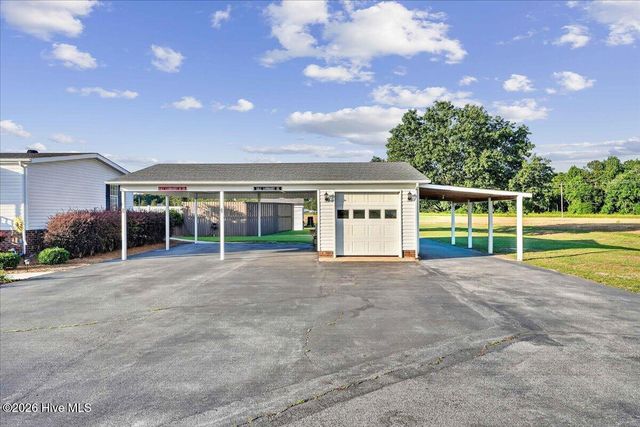 4165 Five Points Road, La Grange, NC 28551