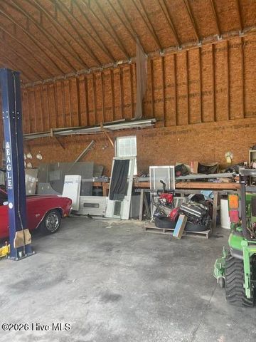4165 Five Points Road, La Grange, NC 28551