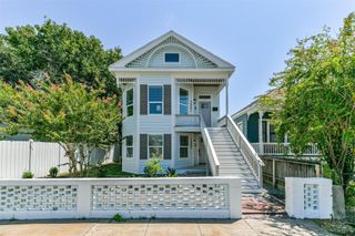 3007 Avenue Q, Galveston, TX 77550