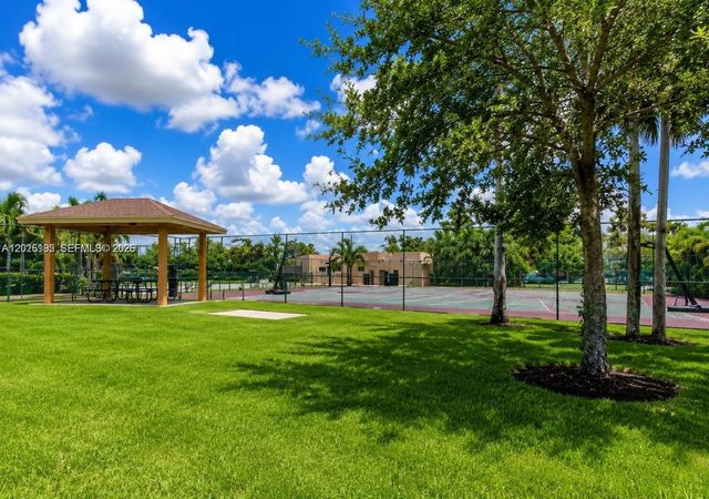8400 SW 133rd Ave Rd 121, Miami, FL 33183