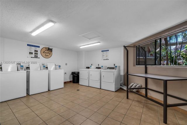 8400 SW 133rd Ave Rd 121, Miami, FL 33183