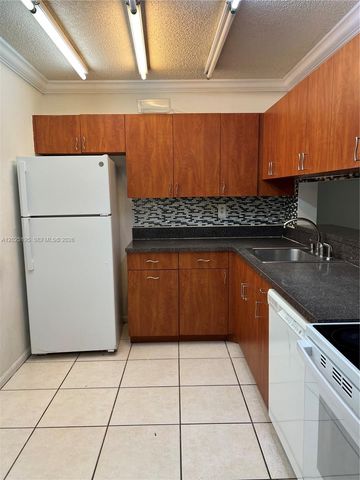 8400 SW 133rd Ave Rd 121, Miami, FL 33183