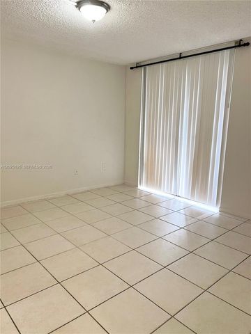 8400 SW 133rd Ave Rd 121, Miami, FL 33183