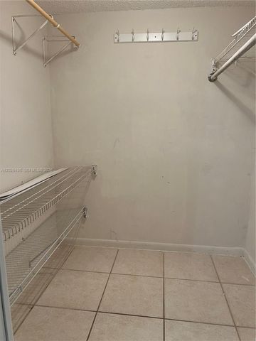 8400 SW 133rd Ave Rd 121, Miami, FL 33183