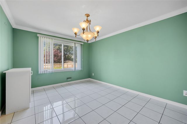 225 Sandoris Circle, Irondequoit, NY 14622