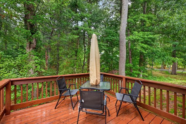 13 Old Meetinghouse Grn 13, Norton, MA 02766