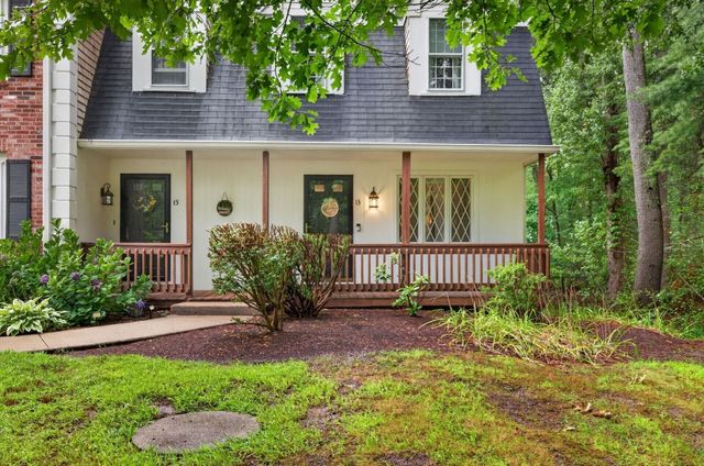 13 Old Meetinghouse Grn 13, Norton, MA 02766