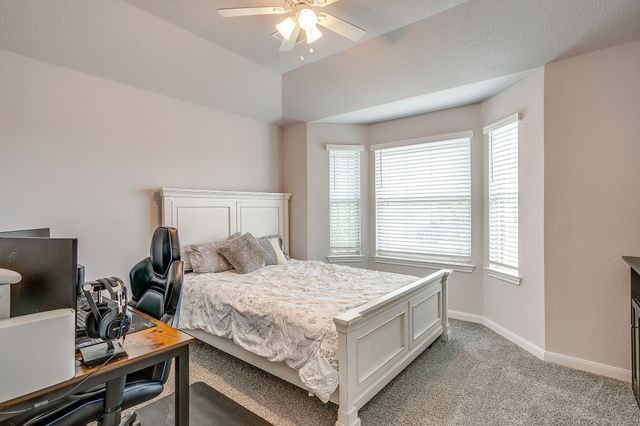 1069 Nighthawk Trail, Alvarado, TX 76009