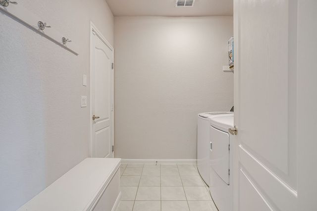 1069 Nighthawk Trail, Alvarado, TX 76009