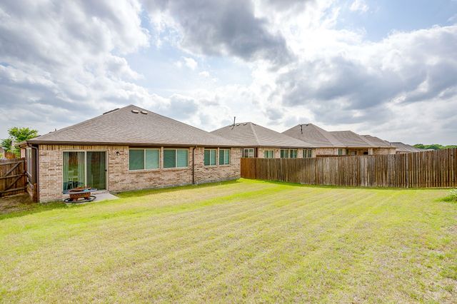 1069 Nighthawk Trail, Alvarado, TX 76009