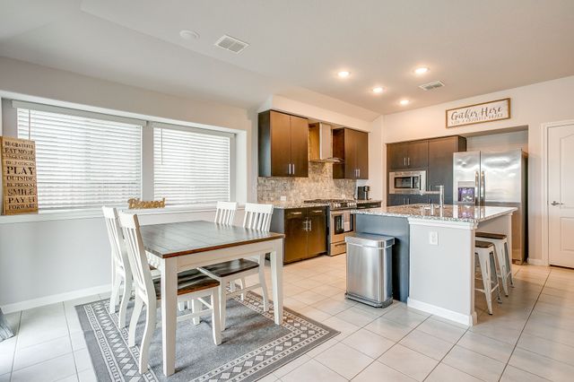 1069 Nighthawk Trail, Alvarado, TX 76009