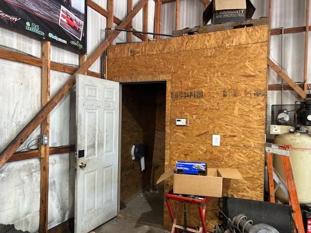 300 S Mickey Mantle Boulevard, Commerce, OK 74339