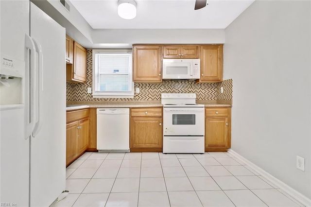 3871 Buchanan DR, Virginia Beach, VA 23453