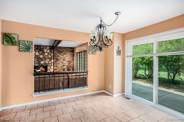 5622 Powder Horn Drive, West Bloomfield, MI 48322