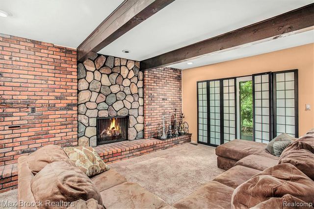 5622 Powder Horn Drive, West Bloomfield, MI 48322