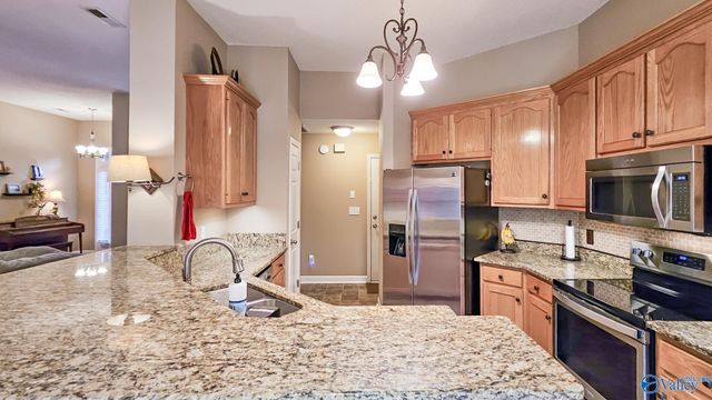 112 Glade Creek Circle, Harvest, AL 35749