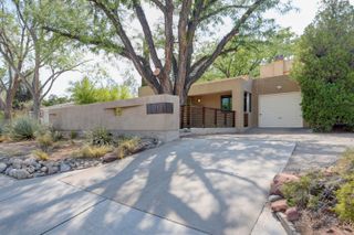 521 GRACELAND Drive SE, Albuquerque, NM 87108