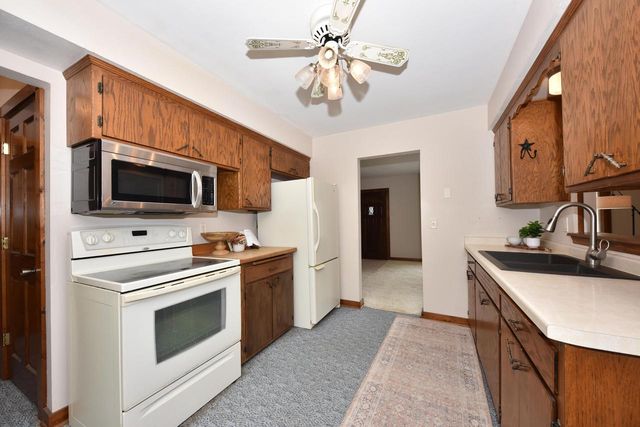 W226N309 Takoma DRIVE, Waukesha, WI 53186