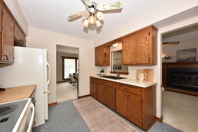 W226N309 Takoma DRIVE, Waukesha, WI 53186