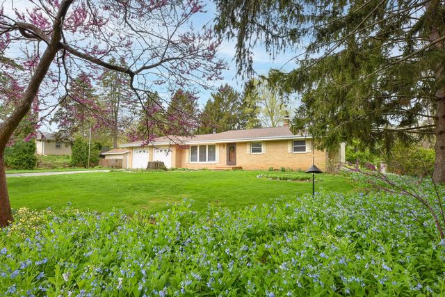 W226N309 Takoma DRIVE, Waukesha, WI 53186