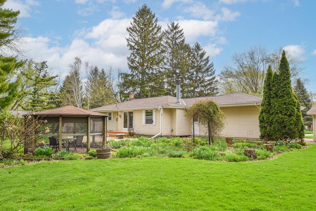 W226N309 Takoma DRIVE, Waukesha, WI 53186
