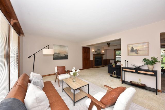 W226N309 Takoma DRIVE, Waukesha, WI 53186