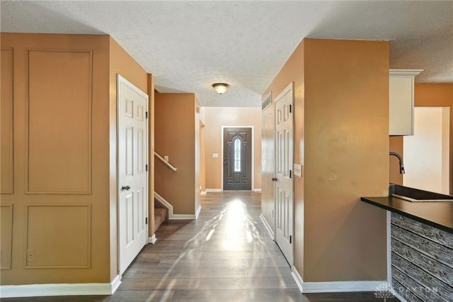 809 Ginger Ridge Drive, Trenton, OH 45067