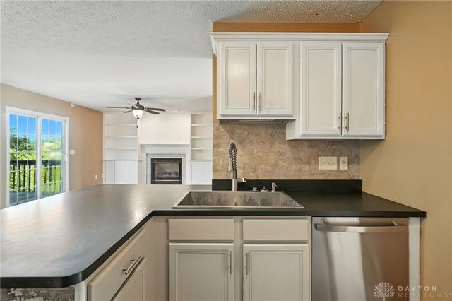 809 Ginger Ridge Drive, Trenton, OH 45067