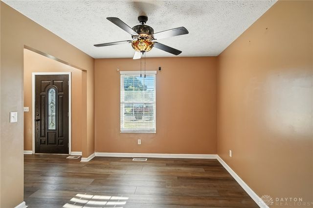 809 Ginger Ridge Drive, Trenton, OH 45067