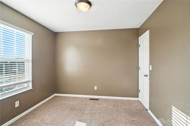 809 Ginger Ridge Drive, Trenton, OH 45067