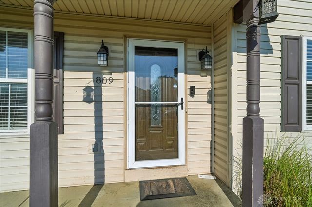 809 Ginger Ridge Drive, Trenton, OH 45067