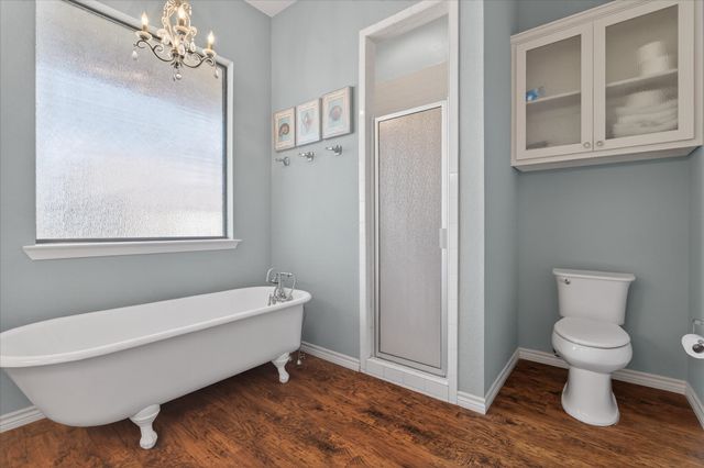 611 Mohawk Drive, Tioga, TX 76271