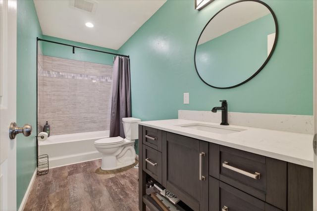 611 Mohawk Drive, Tioga, TX 76271