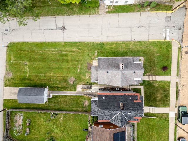 922 Broadway Ave, East Mckeesport, PA 15035