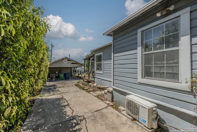 126 MEREDITH, San Antonio, TX 78228