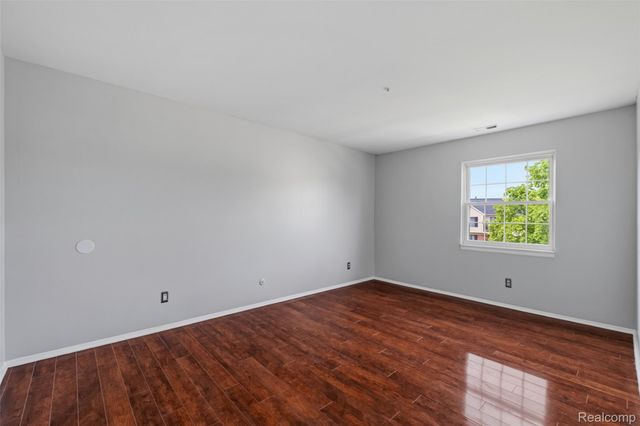 42564 Saratoga Road 31, Canton Charter Township, MI 48187
