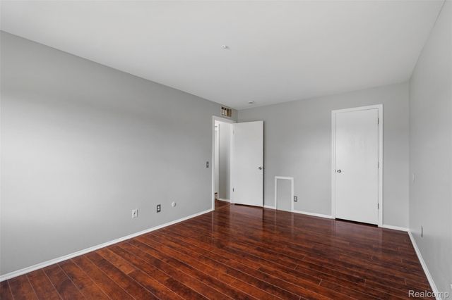 42564 Saratoga Road 31, Canton Charter Township, MI 48187