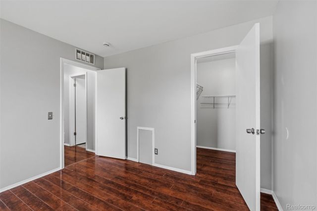42564 Saratoga Road 31, Canton Charter Township, MI 48187