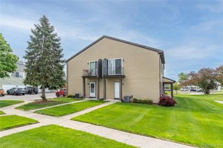 42564 Saratoga Road 31, Canton Charter Township, MI 48187
