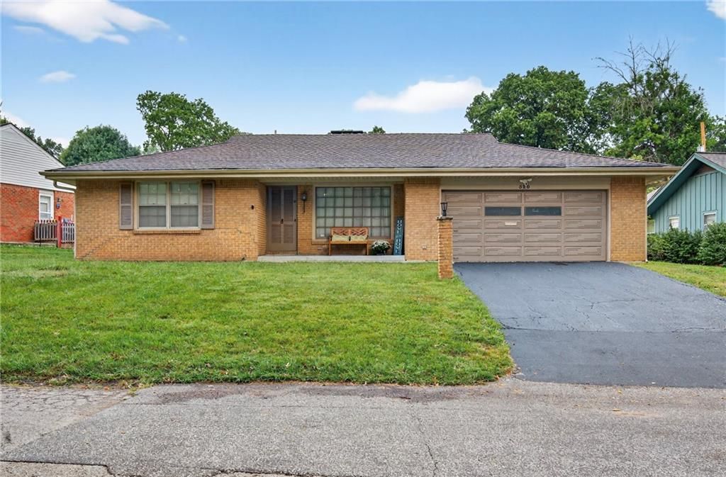 520 Westvale Road, Kansas City, KS 66102